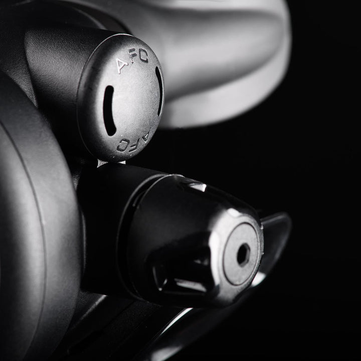 B2 Regulator Yoke/Din Black product photo