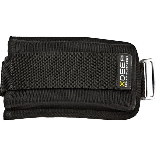 XDEEP Optional Sidemount Trim Pockets L – large 3 kg weight pockets with flap closure, shown attached to harness system