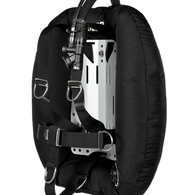 XDEEP HYDROS 40/50 DIR – front view of double tank BCD with stainless steel backplate and DIR harness