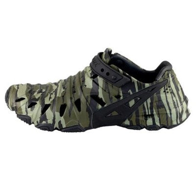 Side profile view of Crosskix 2.0 Bottomlands shoe showing the flexible ribbed sole and camouflage upper with black accents