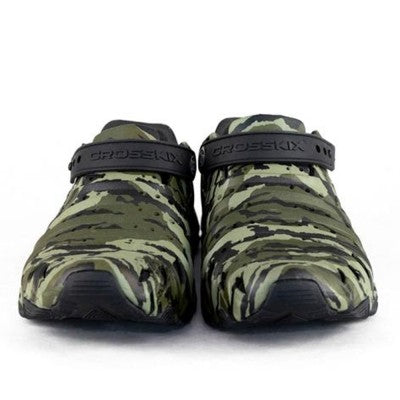 Front view of Crosskix 2.0 Bottomlands shoes displaying the rounded toe design and Mossy Oak camouflage pattern with velcro straps