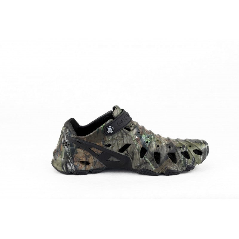 Crosskix 2.0 Break Up Country camouflage shoe left outer side view highlighting athletic profile and camouflage print detail