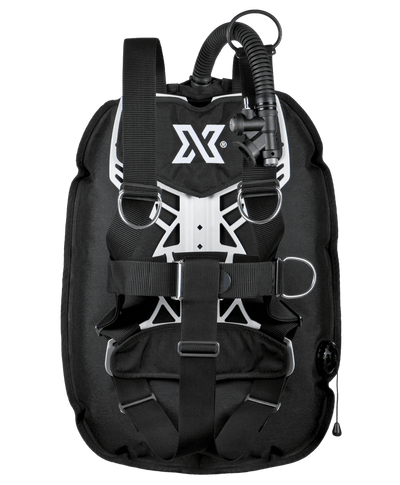 XDEEP GHOST BC – rear view of ultralight wing system with single-tank strap and aluminum backplate