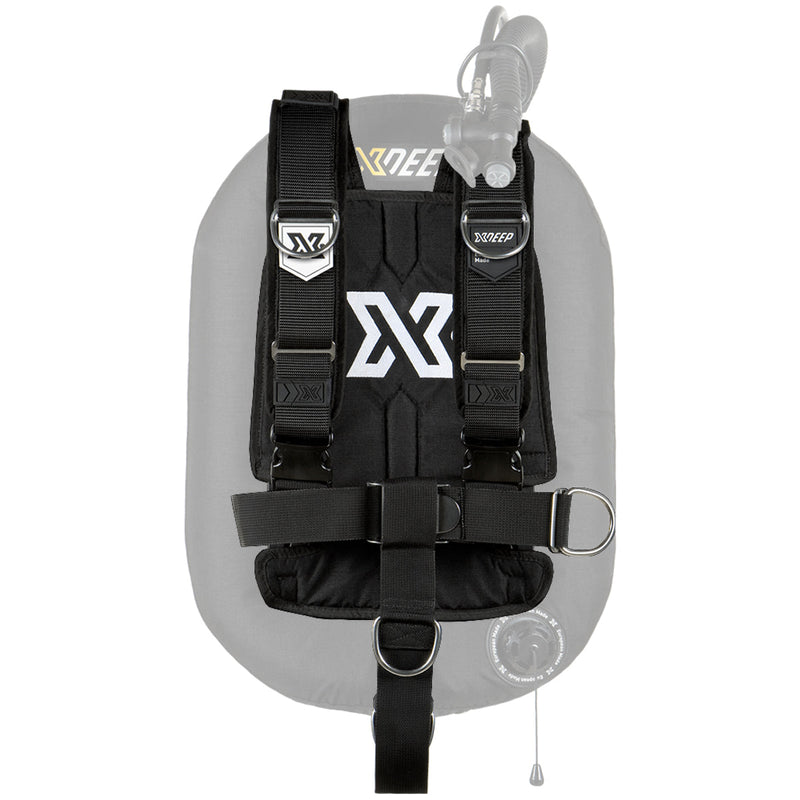 XDEEP Complete DeLuxe Harness with Classic Stainless Steel Backplate – rear view featuring padded shoulder straps, stainless D-rings, and one-piece webbing