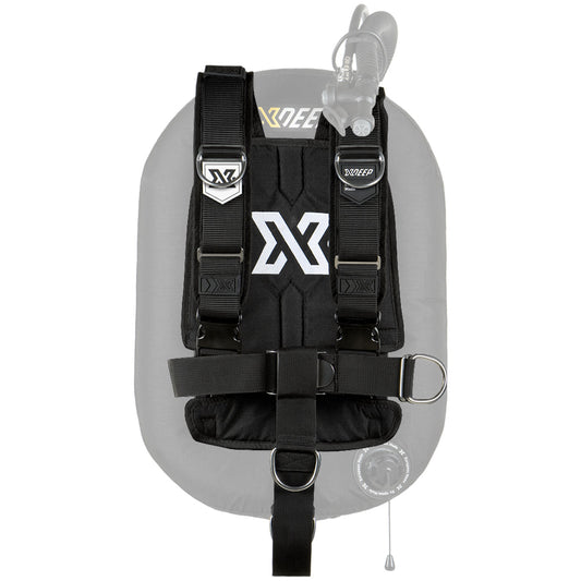 XDEEP Complete DeLuxe Harness with Classic Aluminum Backplate – rear view showing padded straps, D-rings, and continuous webbing system