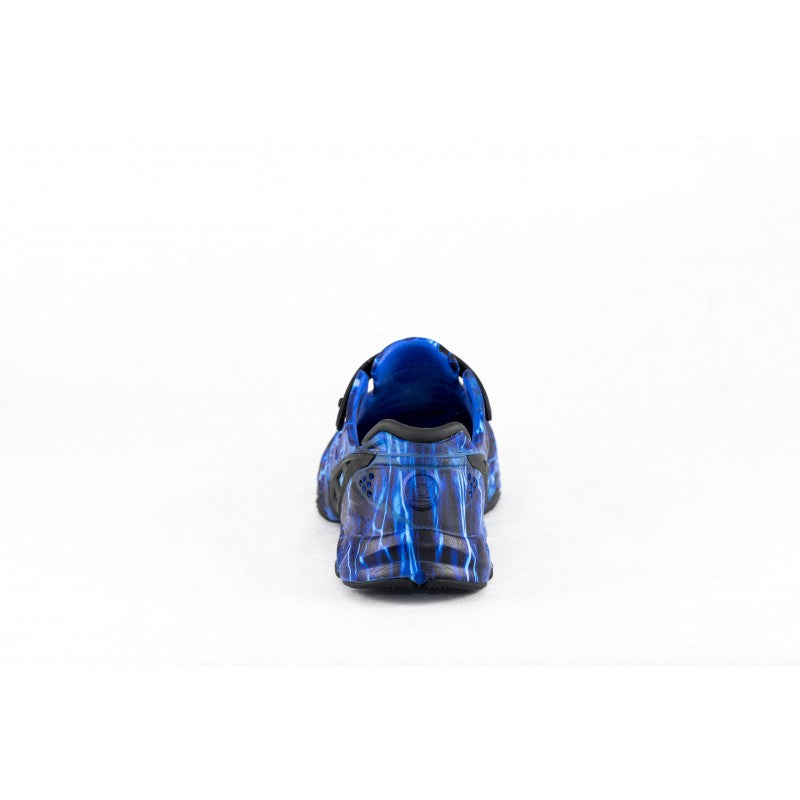 Rear view of Crosskix 2.0 Agua Marlin shoe showing heel construction and blue interior lining with camouflage exterior