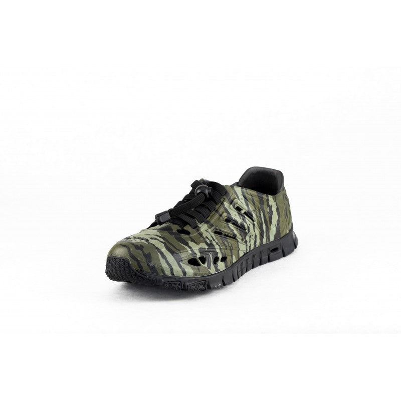 Crosskix APX Bottomlands by Mossy Oak sneaker angled front view showing the three-dimensional shape and camouflage pattern from the front perspective