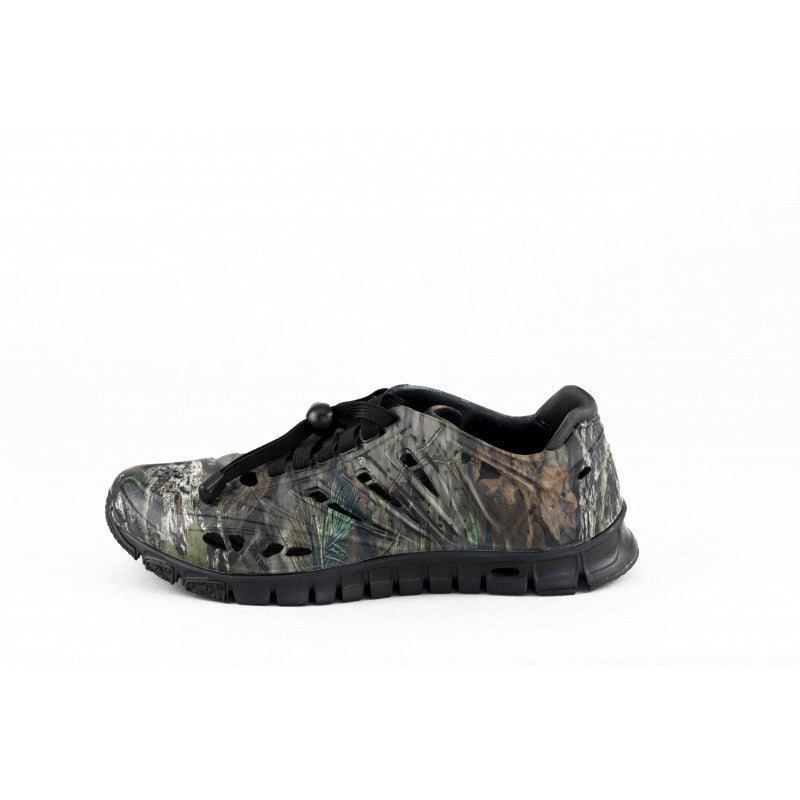 Crosskix APX Breakup Country by Mossy Oak camouflage athletic shoe side profile view showcasing flexible sole and natural camo design