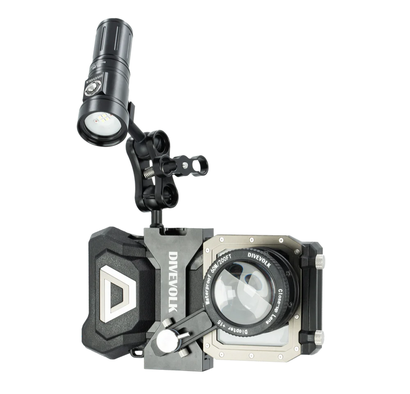 Divevolk Expansion Clamp with 67mm Lens Adapter Product Photo