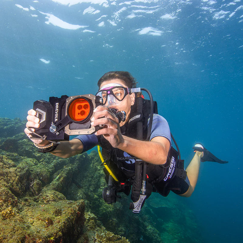 Divevolk 67mm Red Underwater Filter for Color Correction Product Photo