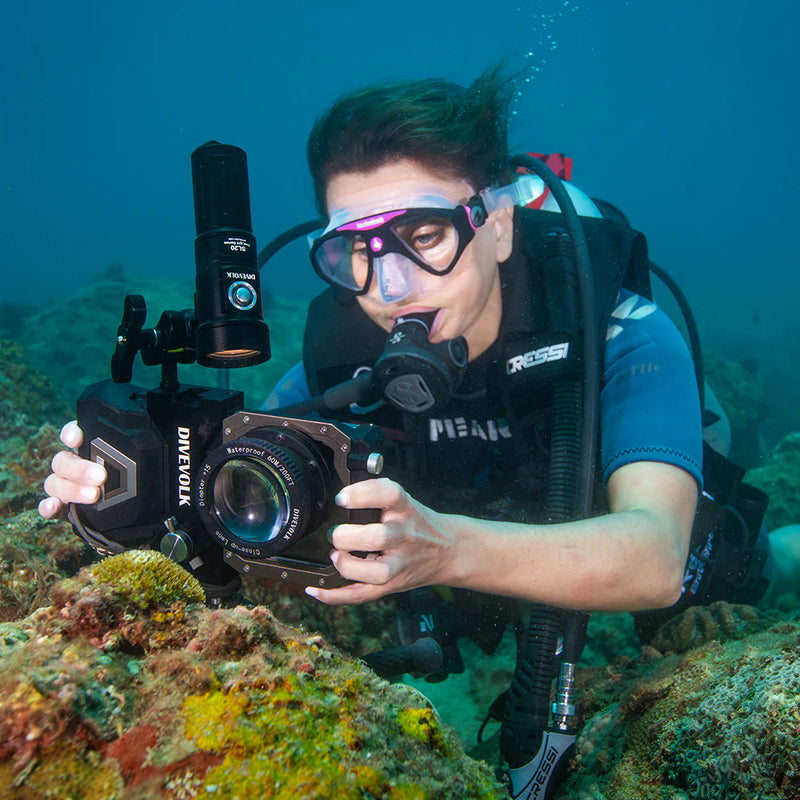 Divevolk SL20 2000 Lumen Underwater Video Light Product Photo