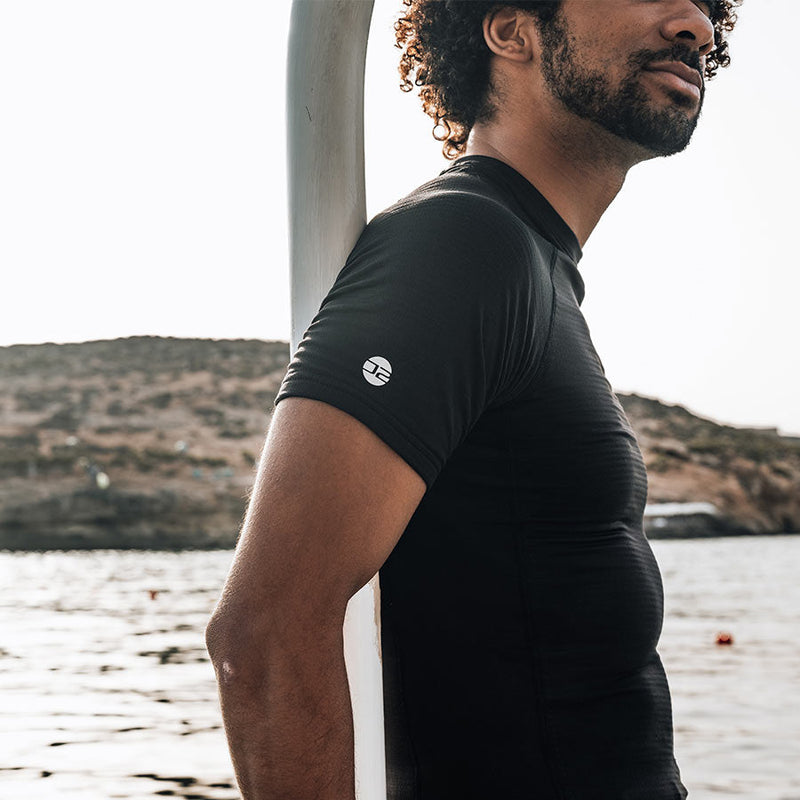 Men's J2 Short Sleeve Thermal Rashguard Product Photo