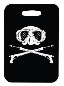 Innovate Scuba Concepts luggage tag with a white scuba mask above two crossed spearguns on a black background, pirate-style.