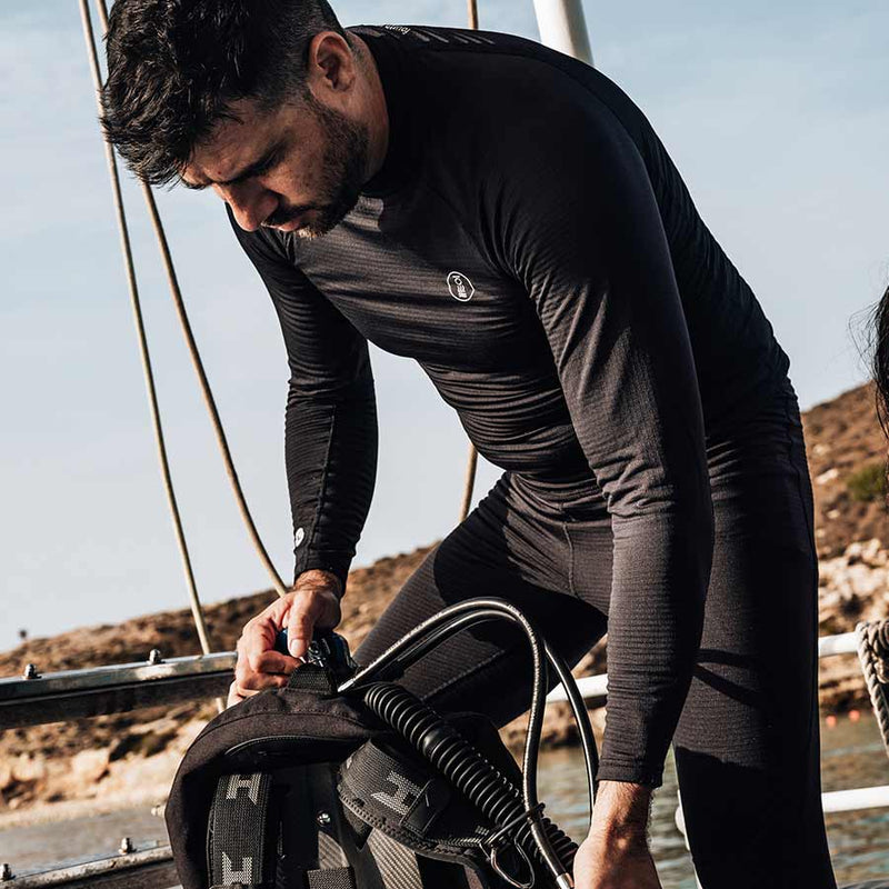 Men's J2 Long Sleeve Thermal Rashguard Product Photo