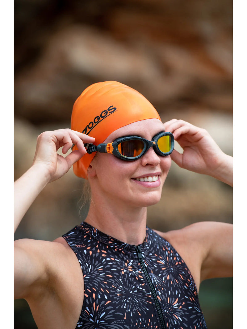 Zoggs Predator Flex Titanium Goggles Product Photo