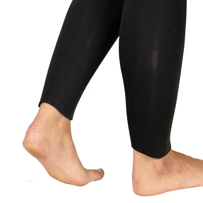 Women's Xenos Arc 5mm Wetsuit for Cold Water Diving Product Photo