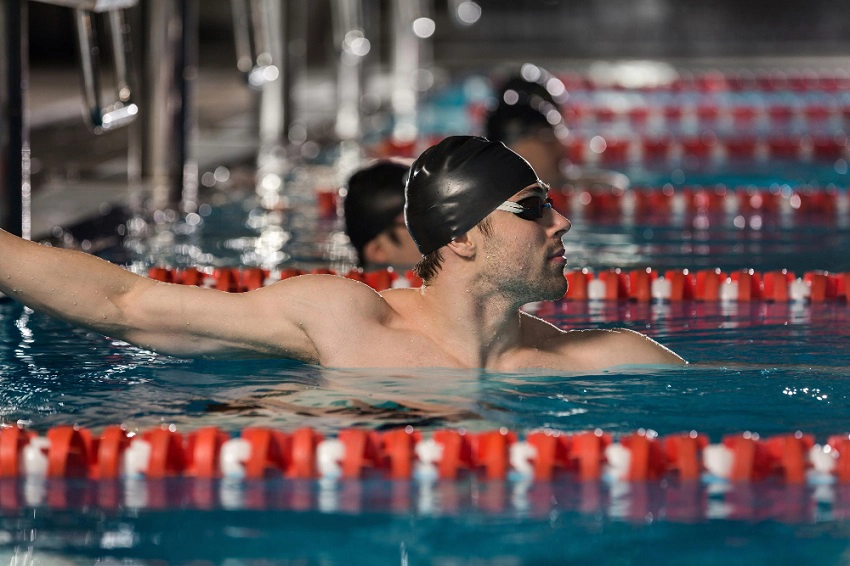 Adult swimming class